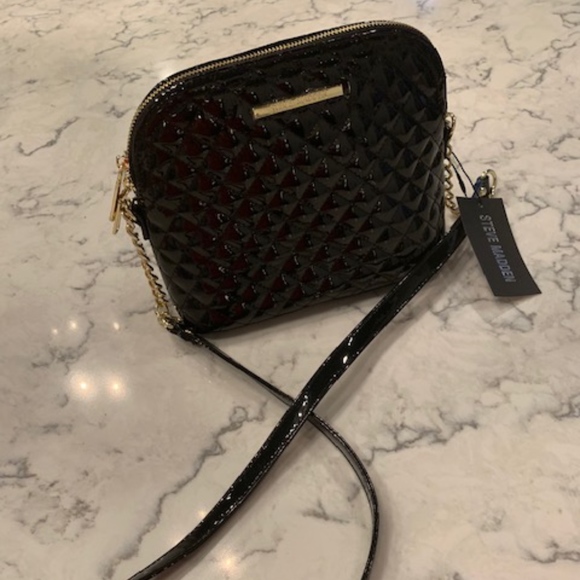 Steve Madden Handbags - Steve Madden NWT Women's Blk Patent Quilted Purse